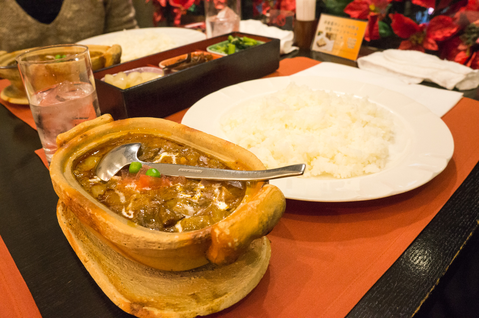 コンサート後はコンサート後でごはんをたべます