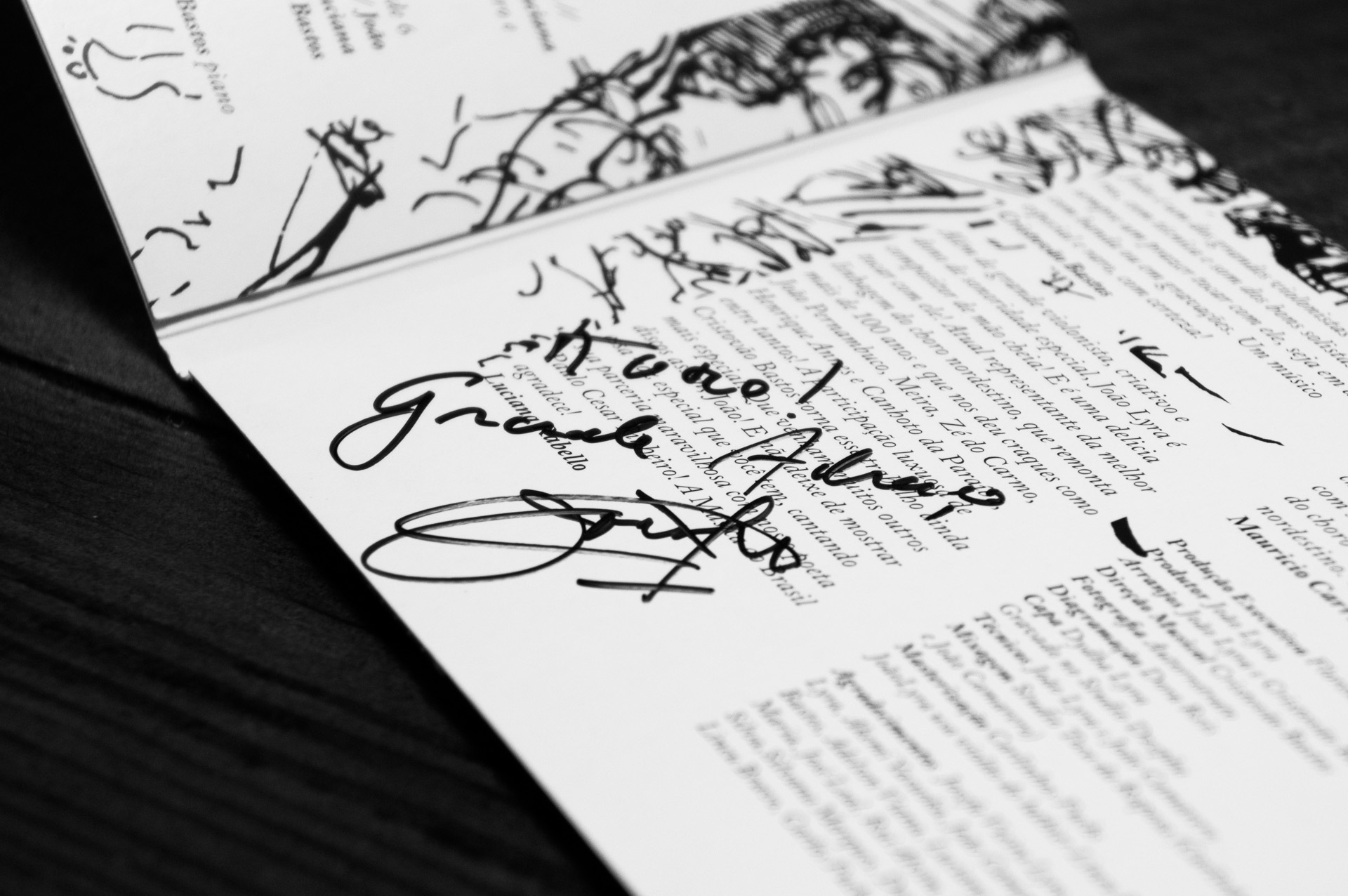 “KURO” 宛にサインもらった