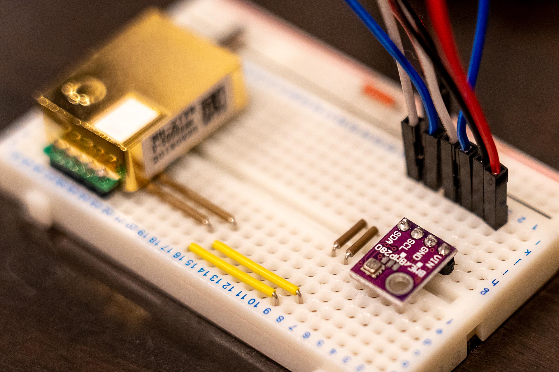 Raspberry Pi とセンサ群