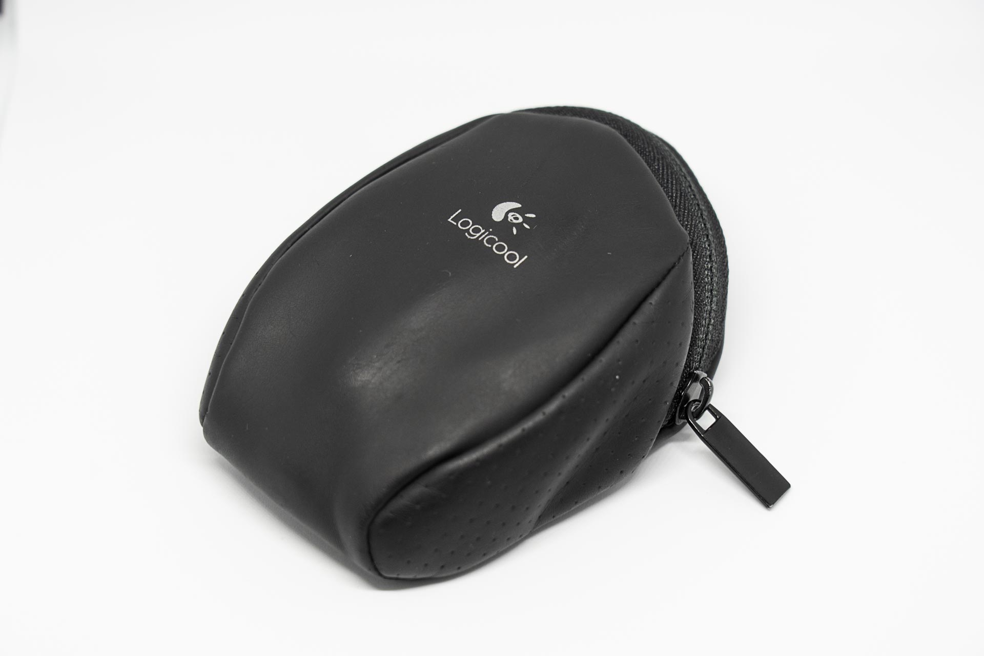 専用のソフトケースなので、サイズもぴったり